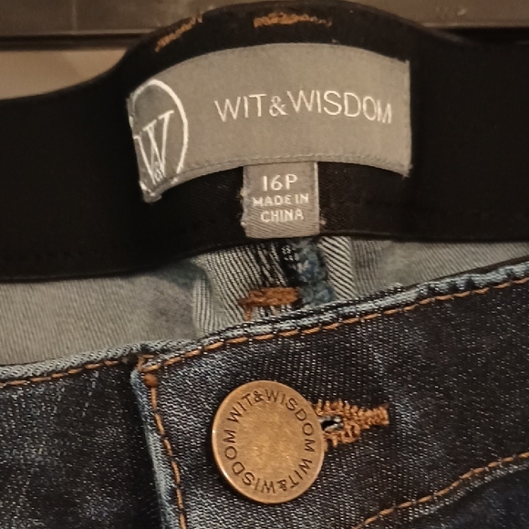 Wit&Wisdom Dark Wash Skinny Jeans - High Rise Stretch - Picture 2 of 3